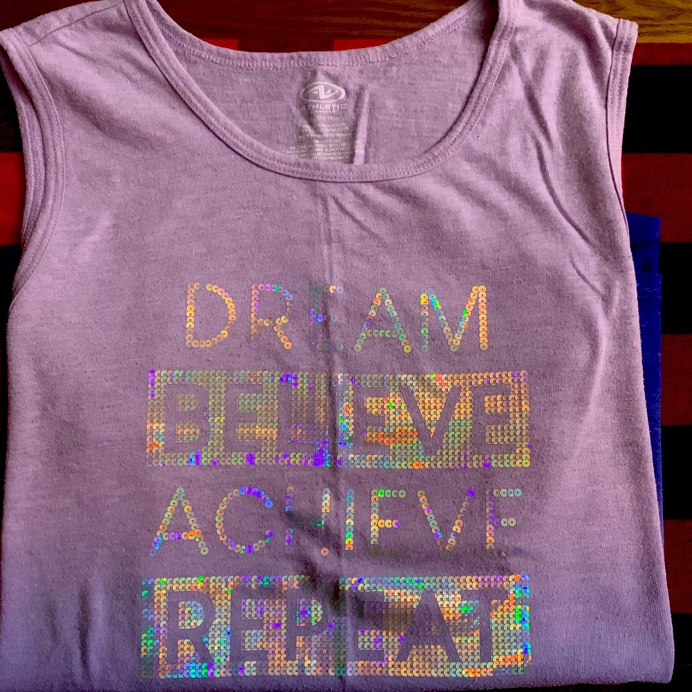 SOLD ON VINTED • “Dream Believe Achieve Repeat”